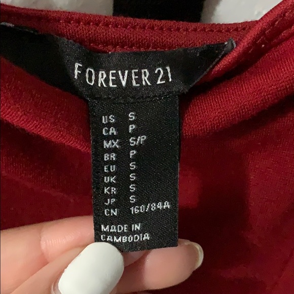 Little red dress - Picture 3 of 3